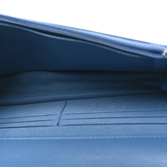 Chanel Denim Quilted Chanel 19 Wallet On Chain WOC Blue Shoulder Bag Crossbody - Picture 6 of 7